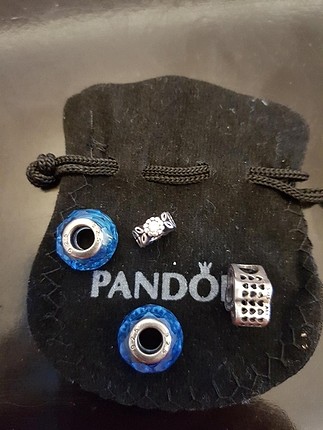 Pandora 4 adet charm