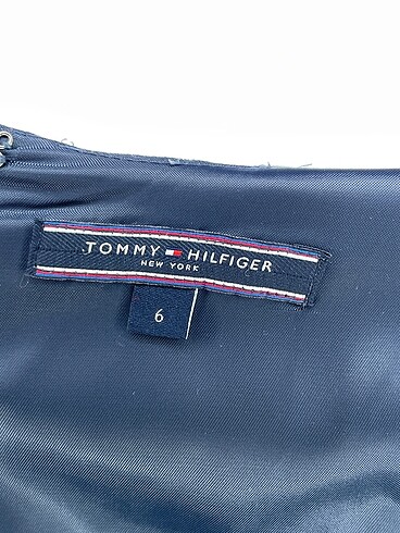 34 Beden lacivert Renk Tommy Hilfiger Kısa Elbise %70 İndirimli.