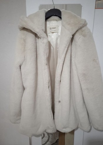 Beyaz Kapüşonlu Kısa Kadın Peluş Mont - Görsel 3