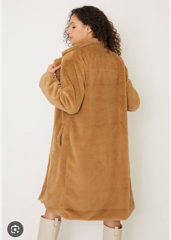 Bej Uzun Süet Kürklü Kadın Kaban - Görsel 2