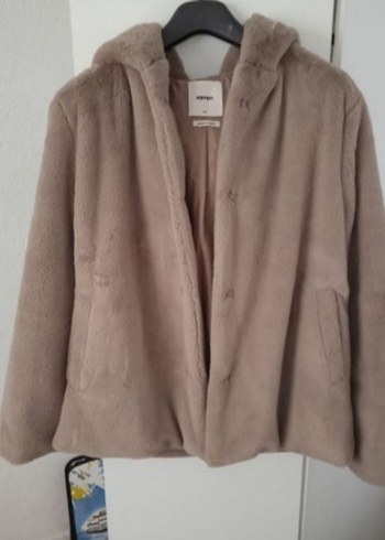 Bej Kapüşonlu Kadın Kışlık Peluş Ceket - Görsel 4