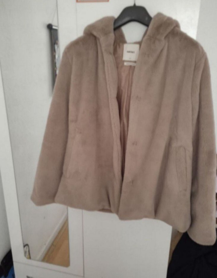 Bej Kapüşonlu Kadın Kışlık Peluş Ceket - Görsel 5