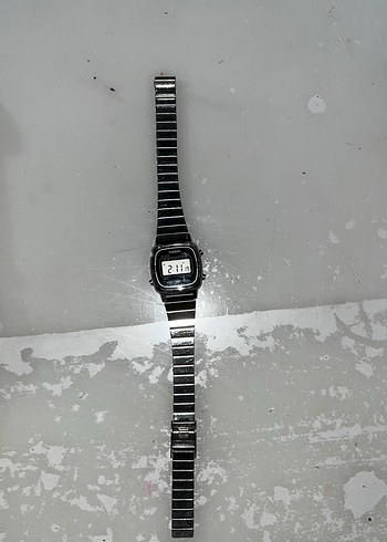 Siyah Dijital Kadın Saati casio