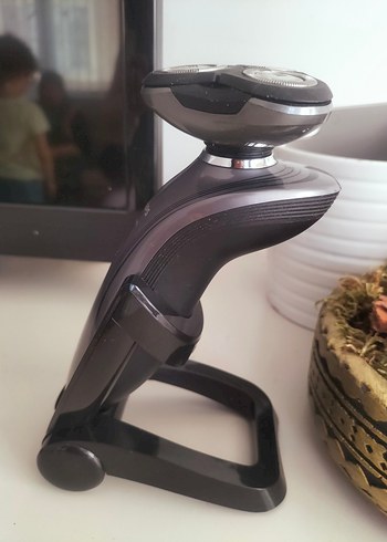 Beden Renk Philips Gri Şarjlı Erkek Tıraş Makinesi