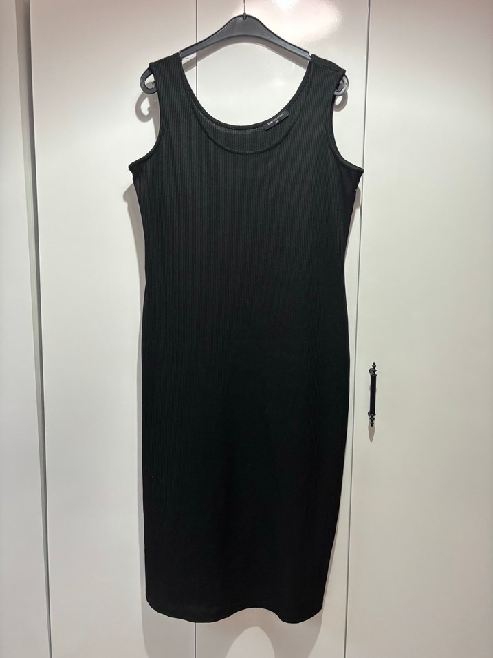 Düğmeli Siyah V Yaka Uzun Kollu Triko Elbise - Görsel 2