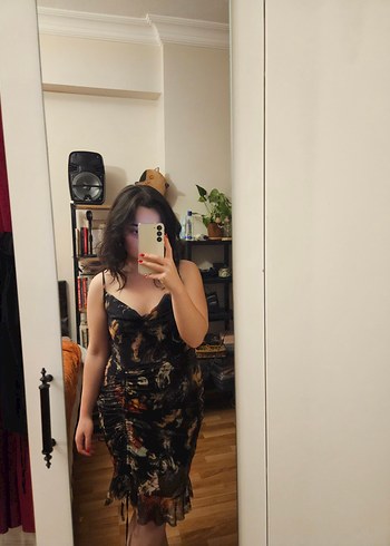 Trendyol & Milla Siyah Transparan Straplez Midi Elbise