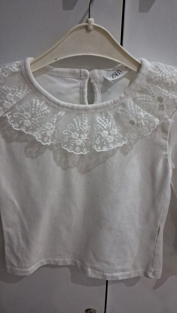 Kız Çocuk Beyaz Dantel Detaylı Bluz - Görsel 2