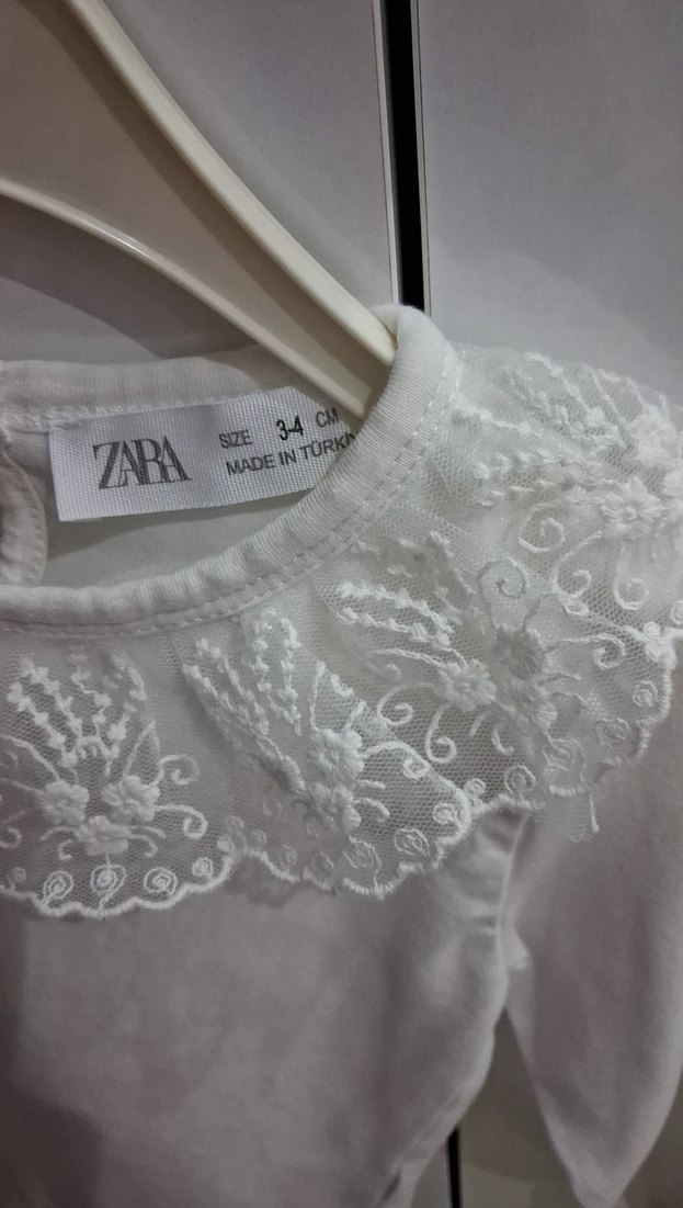 Kız Çocuk Beyaz Dantel Detaylı Bluz - Görsel 3