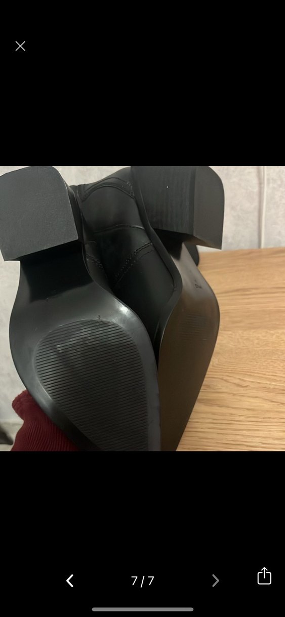 Siyah Deri Tokalı Dizüstü Kadın Bot - Görsel 2