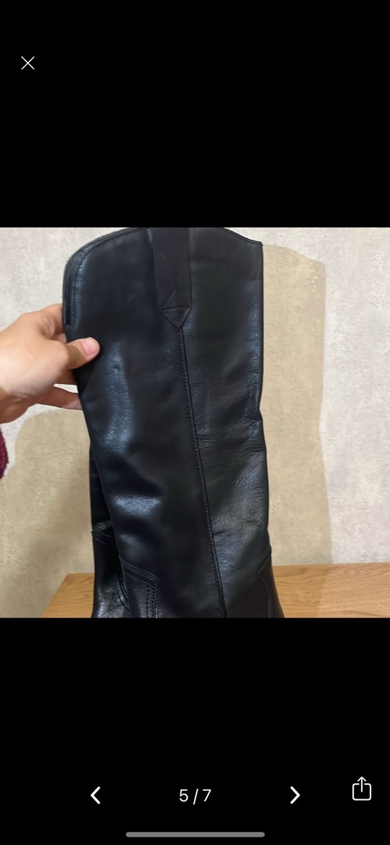 Siyah Deri Tokalı Dizüstü Kadın Bot - Görsel 3