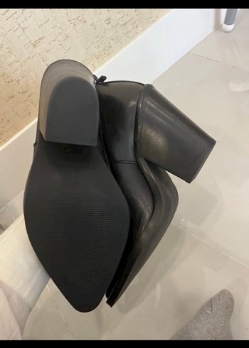 Siyah Deri Stiletto Topuklu Gotik Kadın Bot - Görsel 4