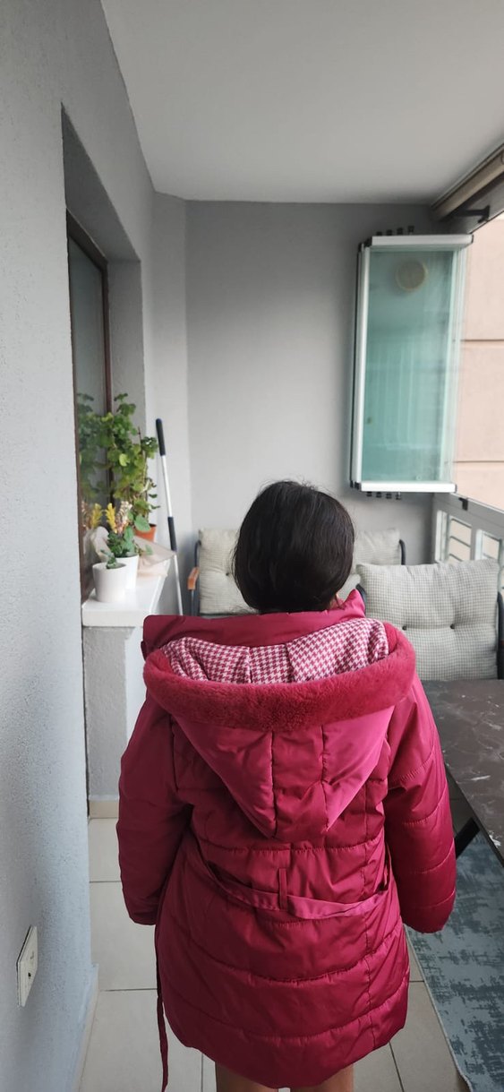 Kürklü Kapüşonlu Pembe Kız Mont - Görsel 3