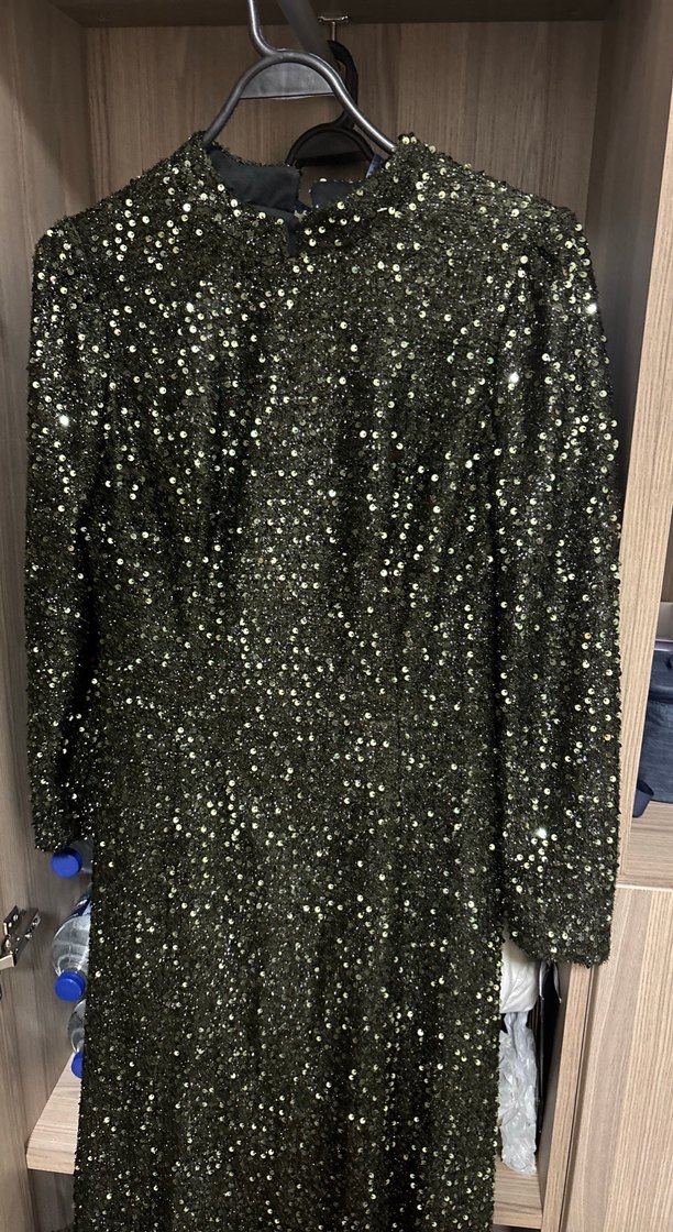 Parlak Altın Uzun Kollu Kadın Abiye Elbise - Görsel 2