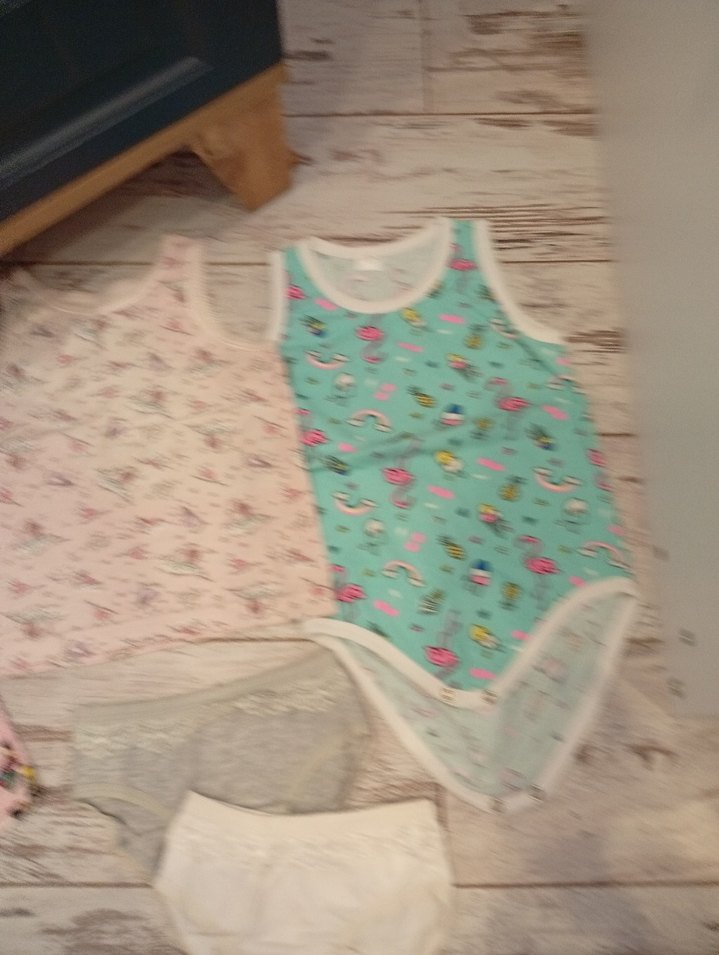 Çocuk İç Giyim Seti, Renkli ve Desensiz - Görsel 4