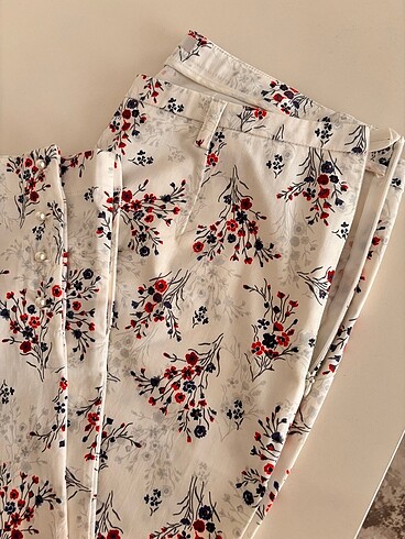 Çiçekli şık pantolon