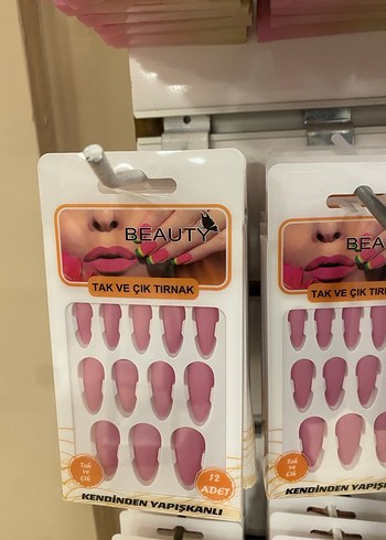 Beyaz Tak ve Çık Tırnak - Görsel 4