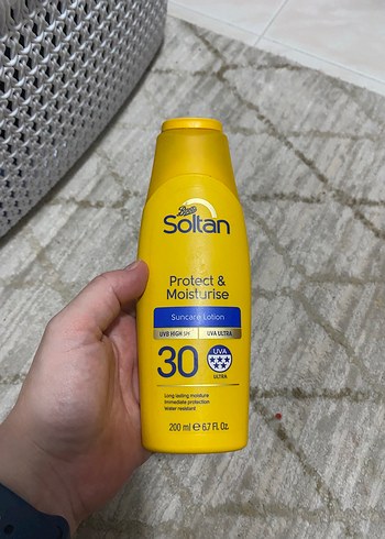 Soltan SPF 30 Koruyucu ve Nemlendirici Güneş Losyonu