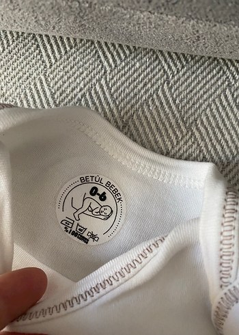 Bebek Beyaz Kolsuz zıbın body - Görsel 4