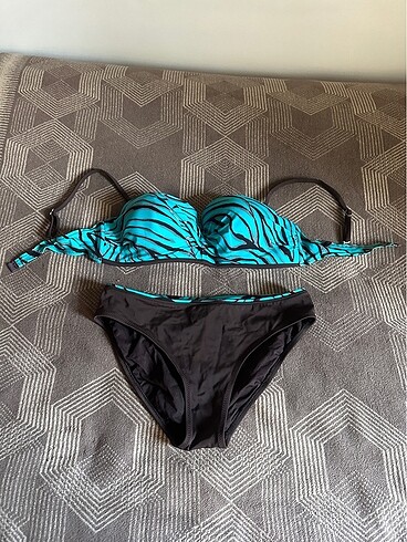Şık bikini takımı