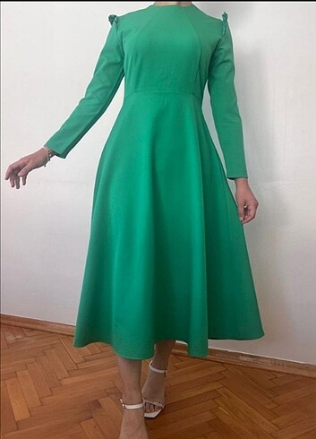 40 Beden yeşil Renk #kadın #kadınelbise #tesettür #uzunelbise