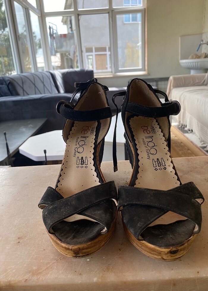 Dolgu topuk ayakkabı - Görsel 2