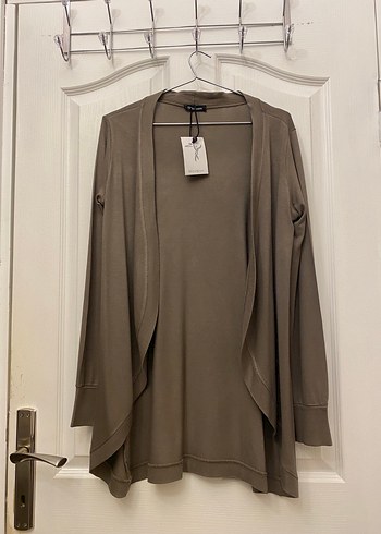 BUSEM MARKA,ETİKETLİ,S-M,TRİKO HIRKA - Görsel 11