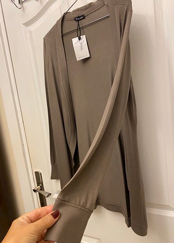 BUSEM MARKA,ETİKETLİ,S-M,TRİKO HIRKA - Görsel 9