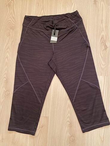 TCM,ETİKETLİ,M-L,UNISEX ,ŞORT-BERMUDA