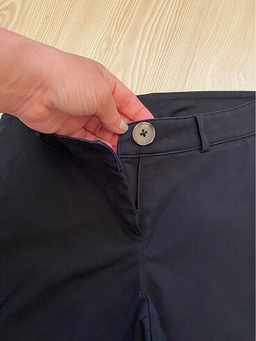 m Beden lacivert Renk SELEN MARKA,ETİKETLİ,M,LACİVERT,KUMAŞ PANTOLON