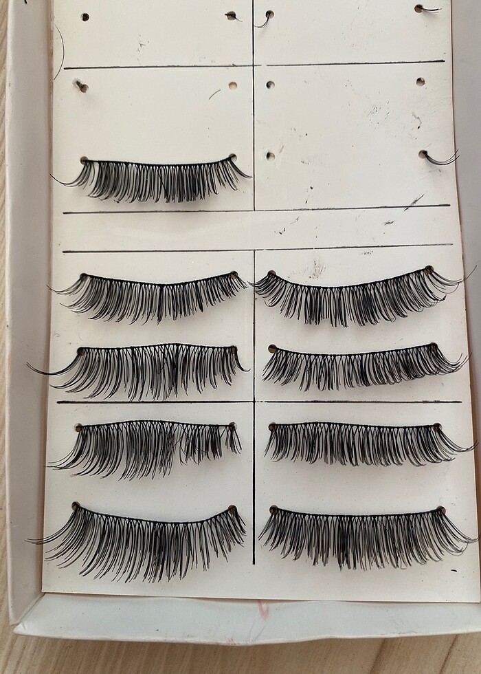 EYE/ASHES MARKA KUTUSUNDA TAKMA KİRPİK - Görsel 3