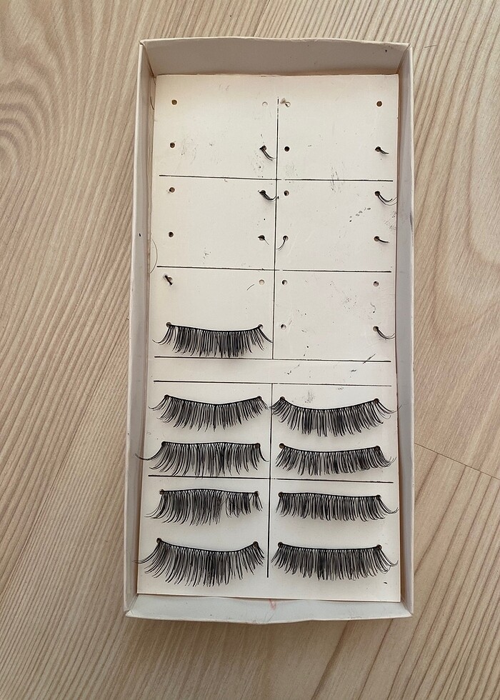 EYE/ASHES MARKA KUTUSUNDA TAKMA KİRPİK - Görsel 2