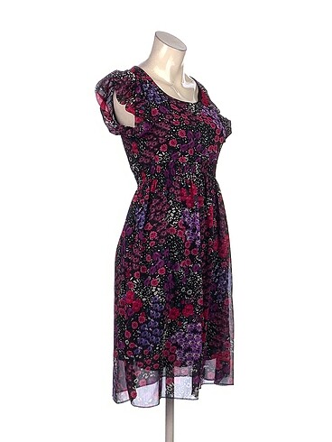 Vintage Love PreLoved Kısa Elbise %70 İndirimli.
