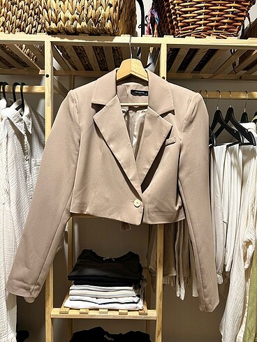 Trendyomilla crop blazer ceket
