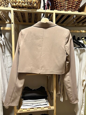 34 Beden Trendyomilla crop blazer ceket