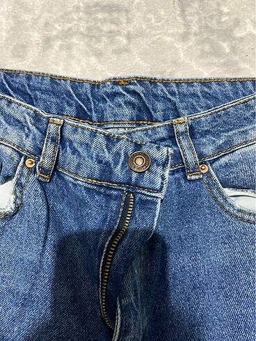 38 Beden mavi Renk Bol kesim jean