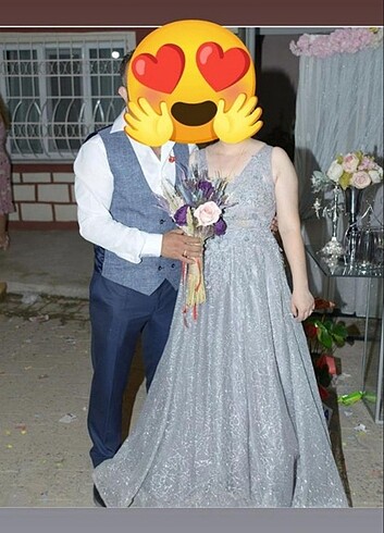 Nisan elbisesi 