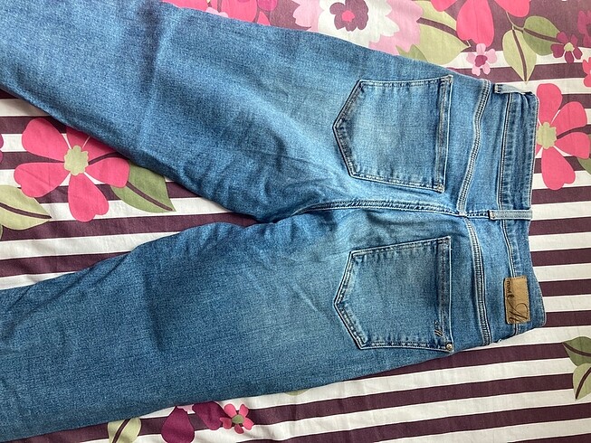 27 Beden Mavi marka jean