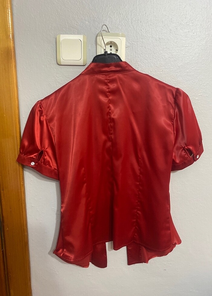Saten kırmızı bluz - Görsel 2