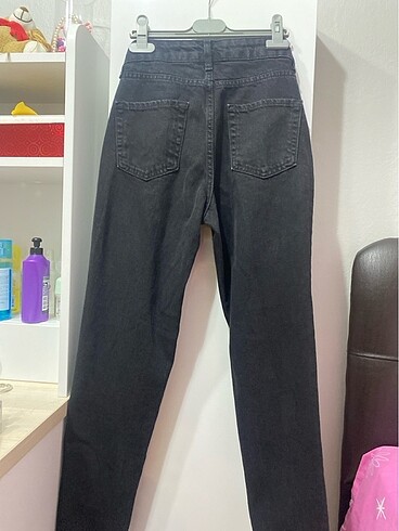 Yüksek bel siyah mom jean - Görsel 2