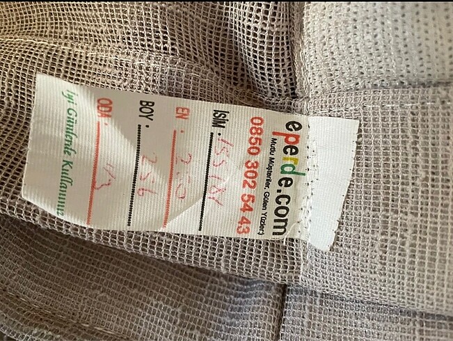 Diğer 2 adet büyük boy tül ve 1 adet fon