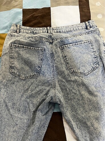 Mom Jean