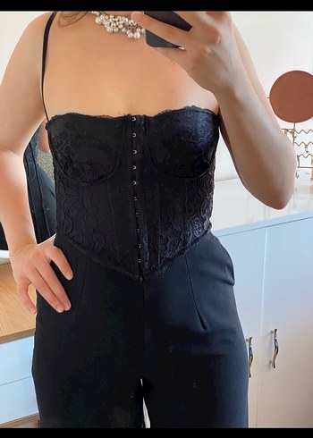 On Fashion Dantel Detaylı Siyah Straplez Bustiyer tulum
