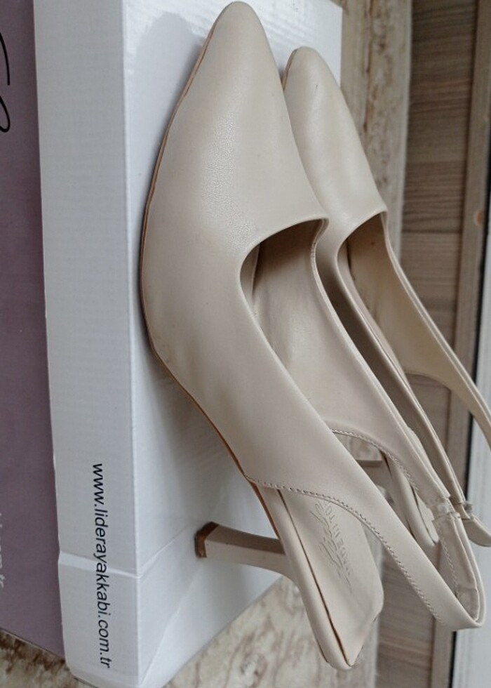 Topuklu ayakkabı - Görsel 2