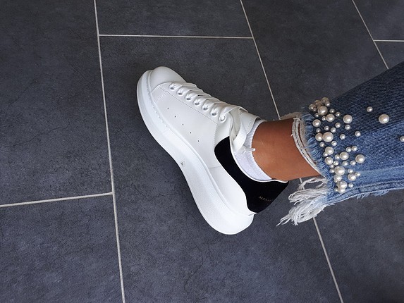 Alexander McQueen Alexander