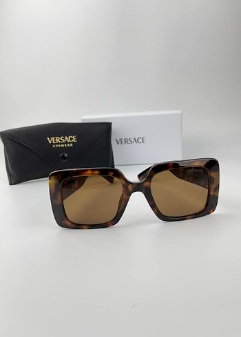 Versace Kemer Detaylı Klasik Kahverengi Güneş Gözlüğü