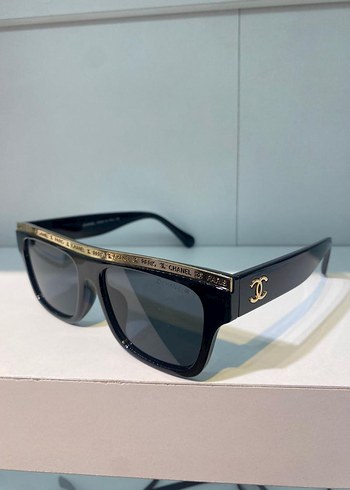 Chanel Siyah Parlak Kadın Güneş Gözlüğü
