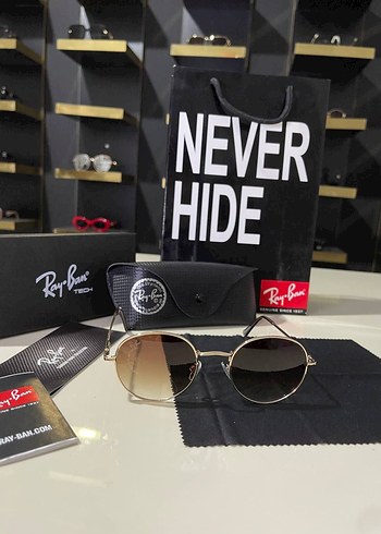 Ray Ban
