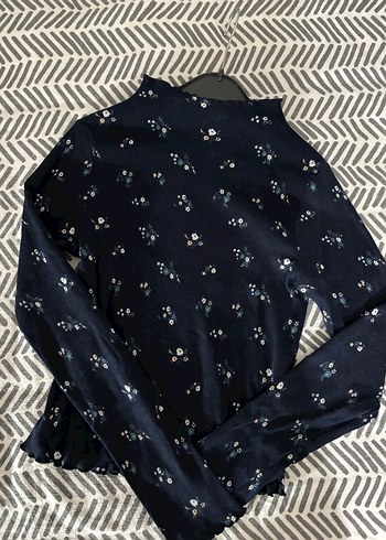 Düğmeli Yüksek Yakalı Mavi Kadın Bluz - Görsel 2