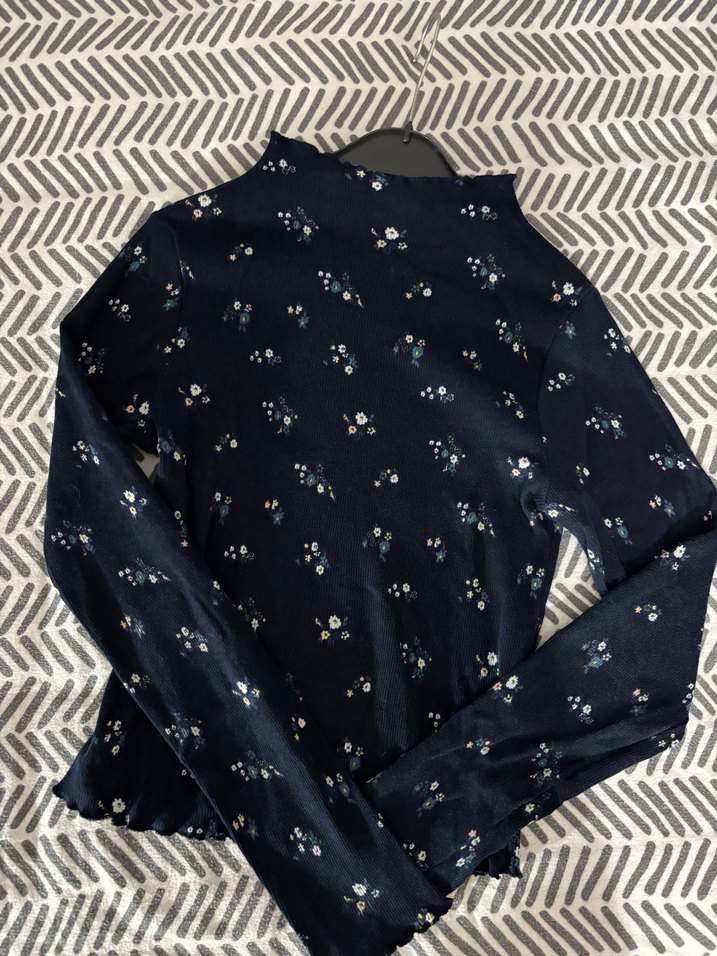 Düğmeli Yüksek Yakalı Mavi Kadın Bluz - Görsel 2