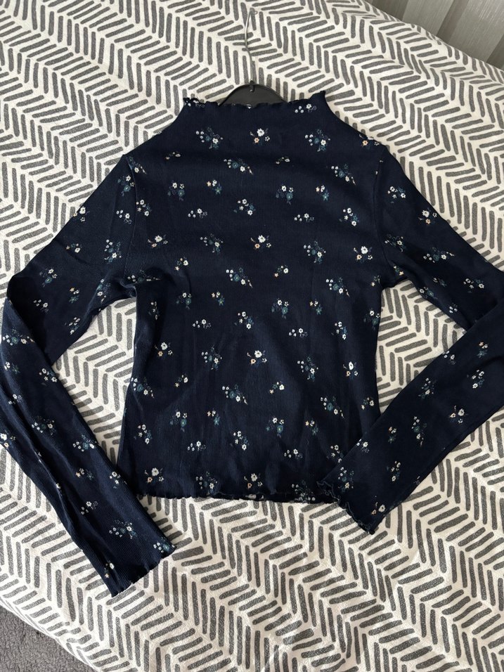 Düğmeli Yüksek Yakalı Mavi Kadın Bluz - Görsel 3